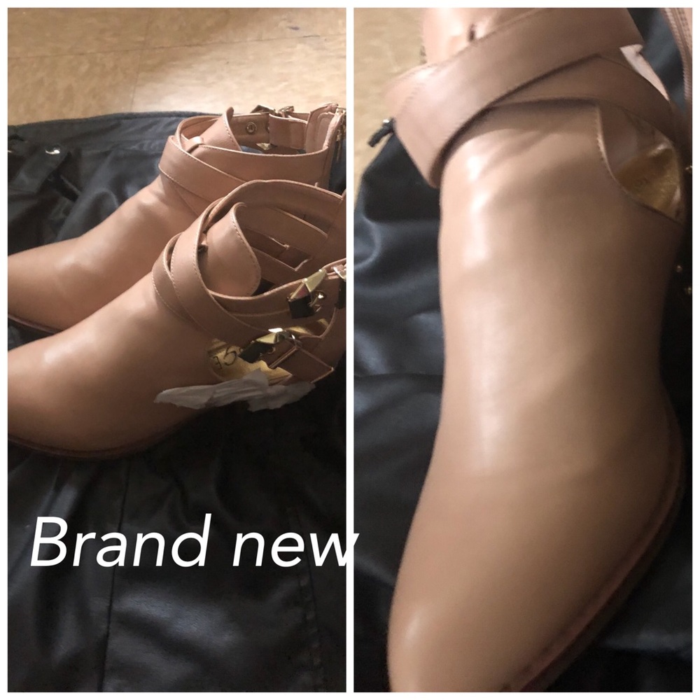 Ankle boots